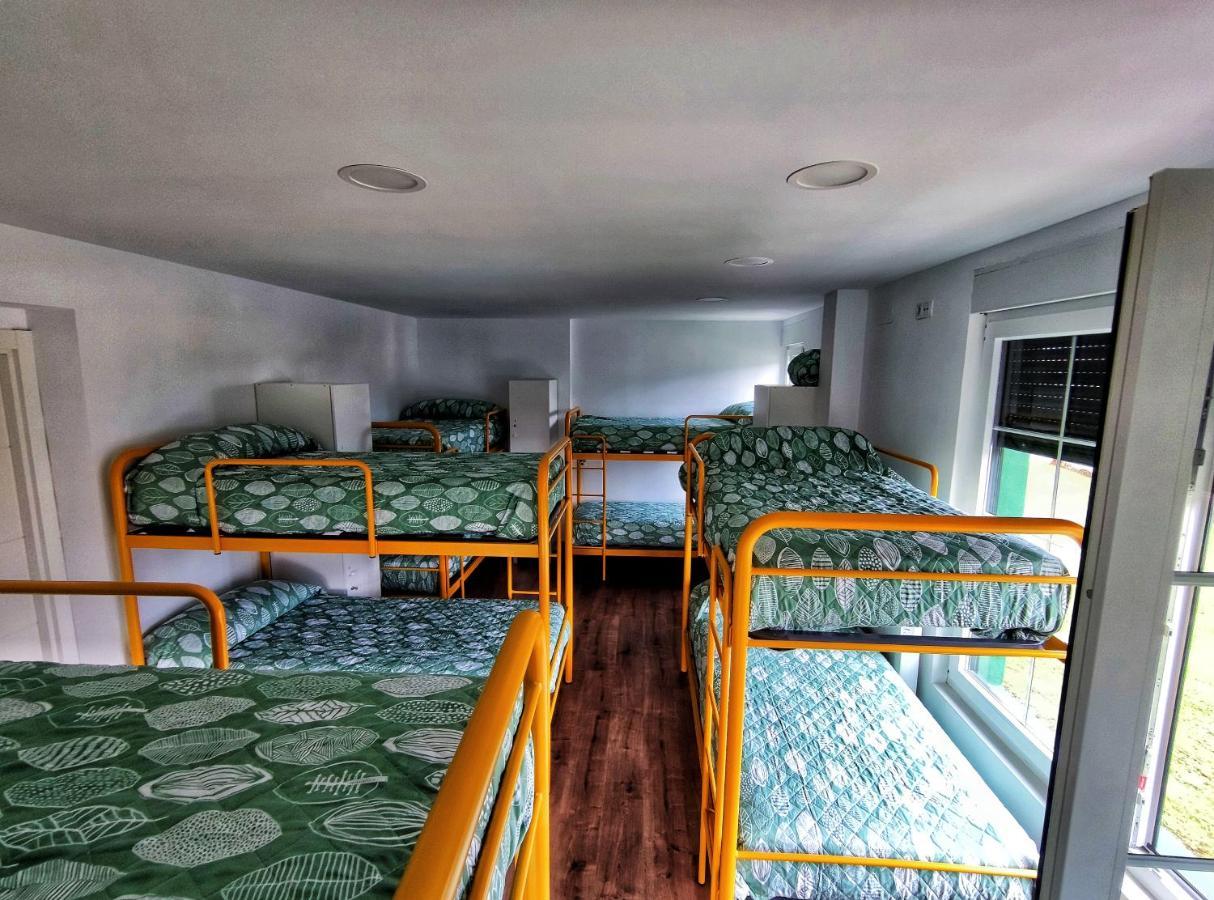Albergue De Santullan カストロ・ウルディアレス エクステリア 写真